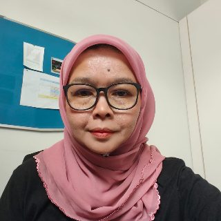 Pn Hasmiza Idris